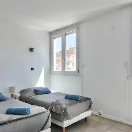 Grand Et Beau T5 Spacieux Apartment